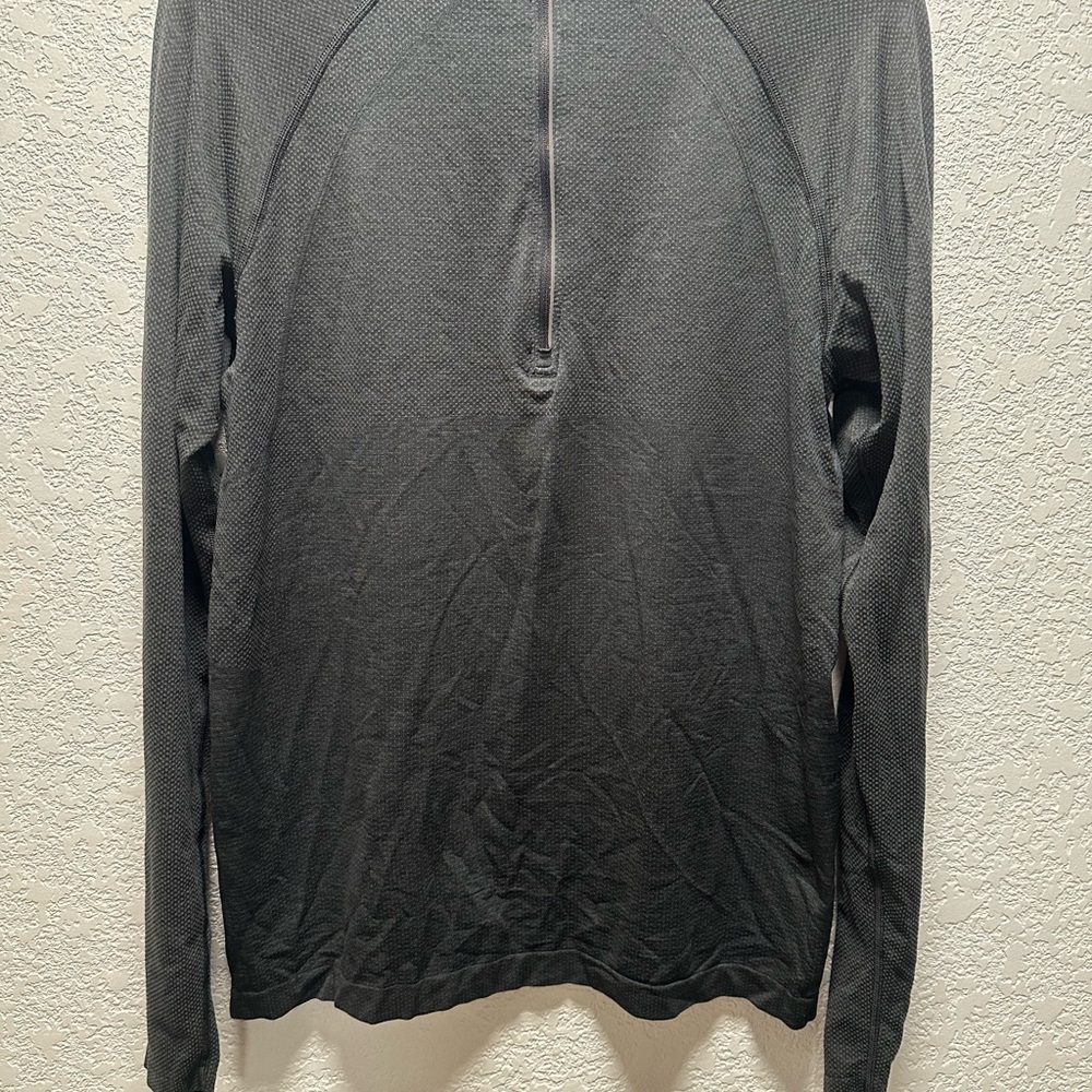 lululemon athletica metal vent Dark Gray Long Sleeve Shirt